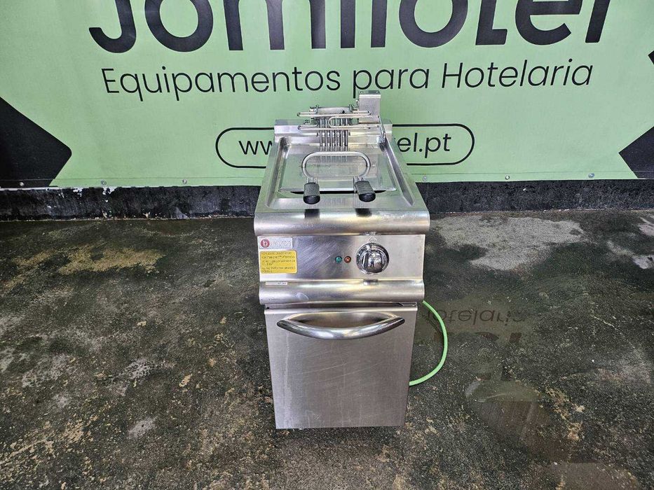 Fritadeiras industriais elétricas e a gás com garantia