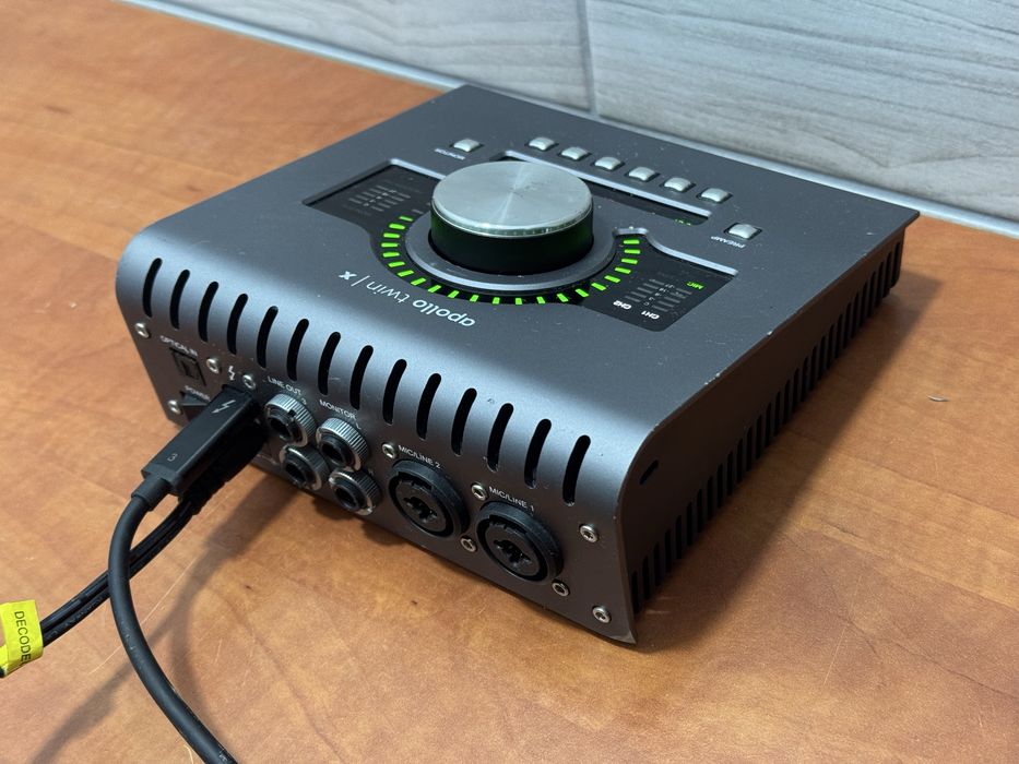 Uad Twin X duo universal audio interfejs uszkodzony okazja ladny stan
