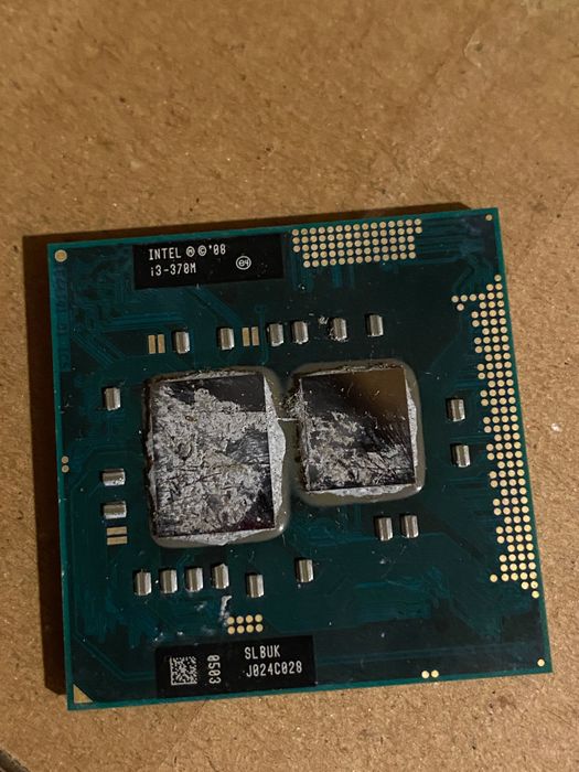 Процесор i3-370m SLBUK