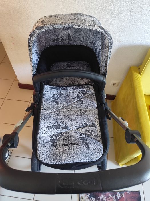 Carrinho de bebé trio