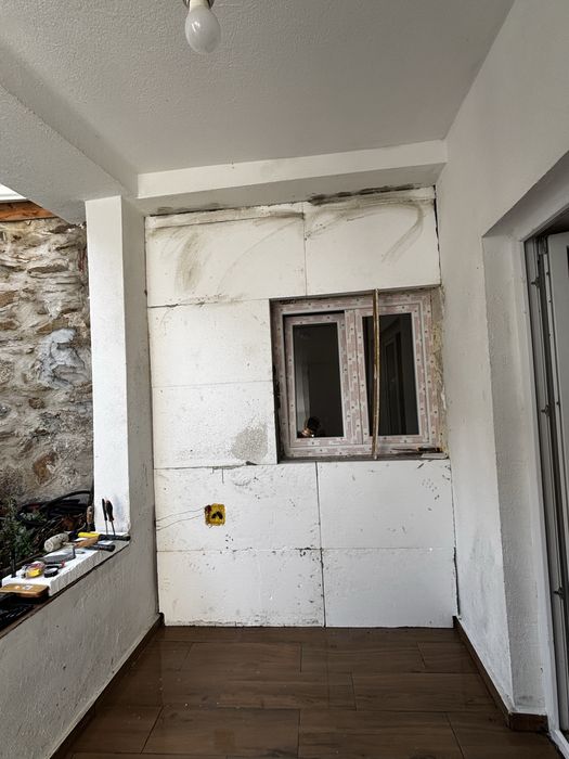 •	Ladrilhador / Pladur / Capoto – Obras e Remodelações