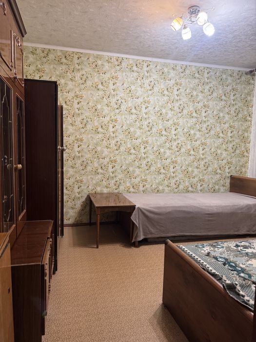 Сдам комнату в з-х комнатной квартире