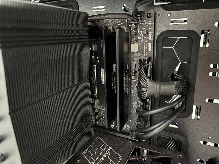 PC Desktop - RTX 4070 | 32Gb DDR5 | Ryzen 5 7500 | NVMe 1Tb