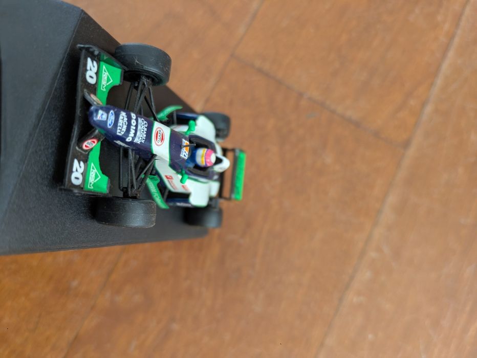 Miniatura F1 Minardi M193 (1993) #20 - Onyx 1/43 (Com Caixa)