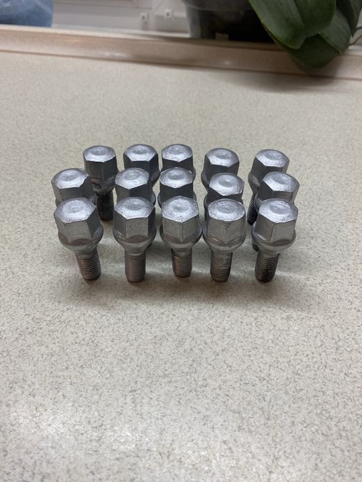 Ролик болти кришка renault kangoo