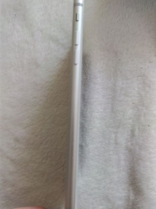 iPhone 7 plus 128 GB  silver