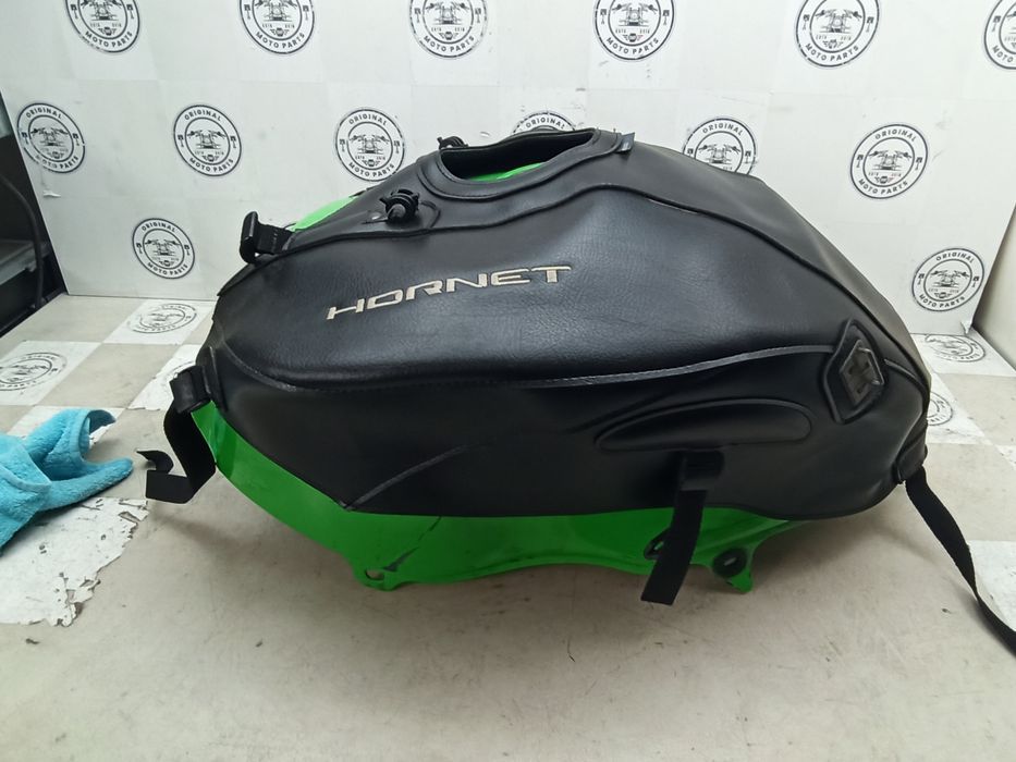 Capa depósito Honda Hornet