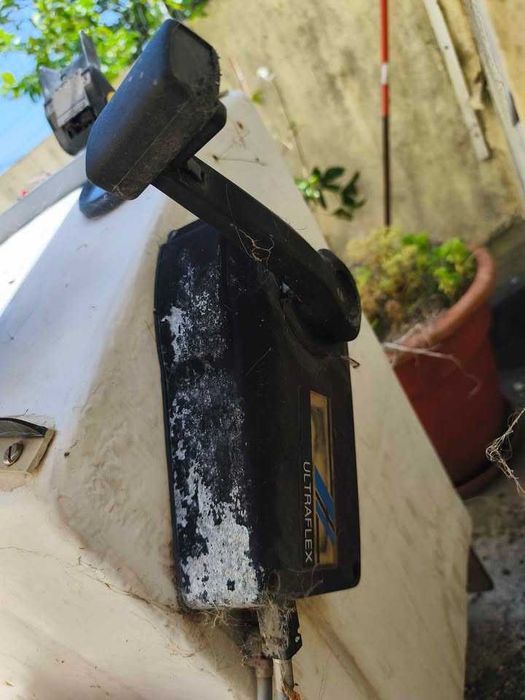 Consola artesanal para barco