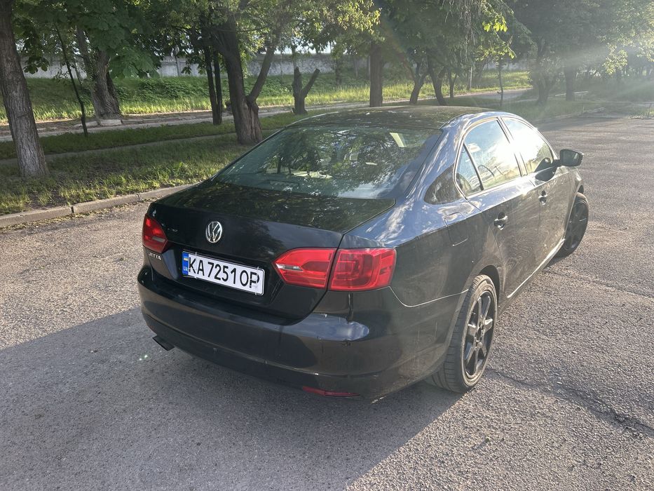 VW Jetta 2012 2.0 газ бензин