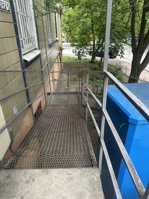Продаж приміщення під бізнес