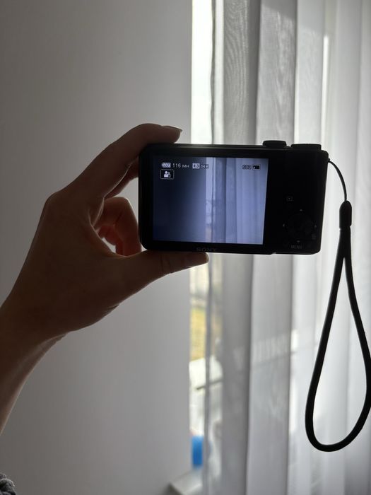 Sony Cyber-shot DSC-H55