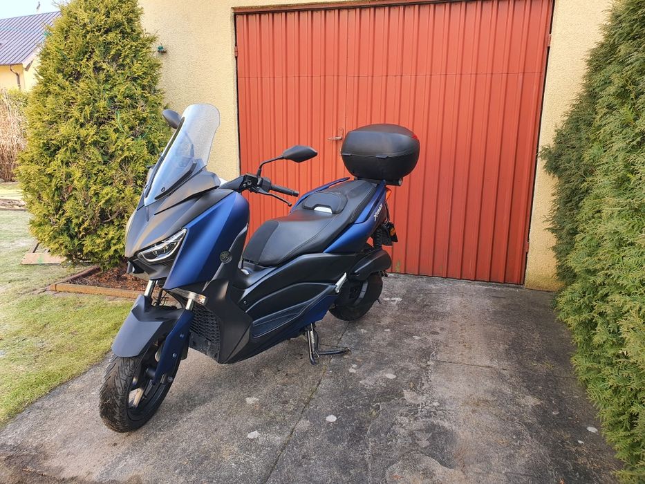 Yamaha X-max 125