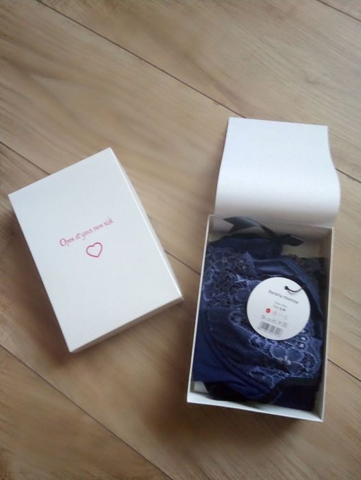 Damska piżamka z metkami