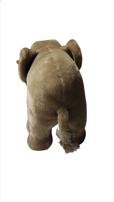 Винтажный слон бренда  Steiff.