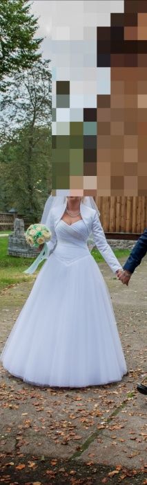 Suknia Ślubna z welonem