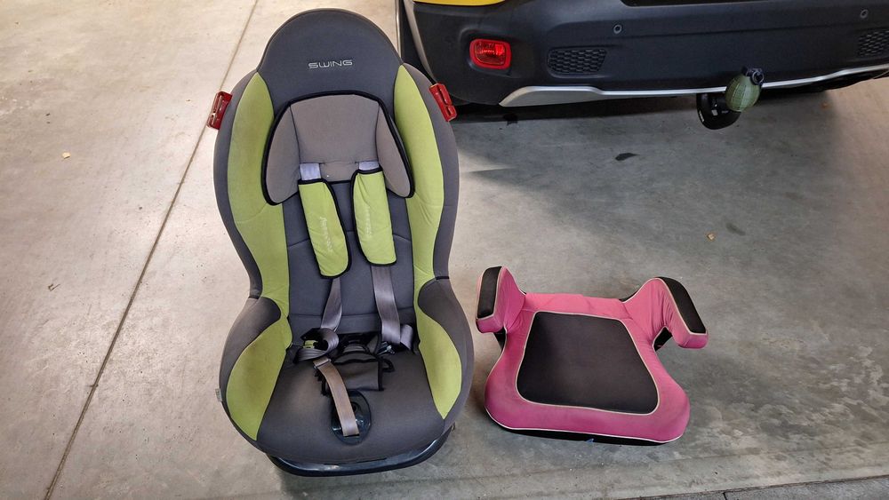 Fotelik do samochodu + podstawka