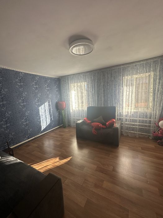 Продам будинок в центрі міста Лозова