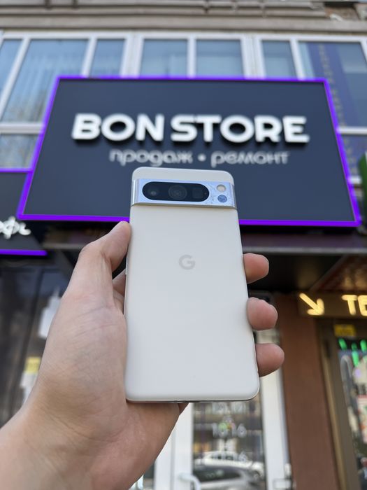 Google Pixel 8 pro 12/256gb Porcelian.