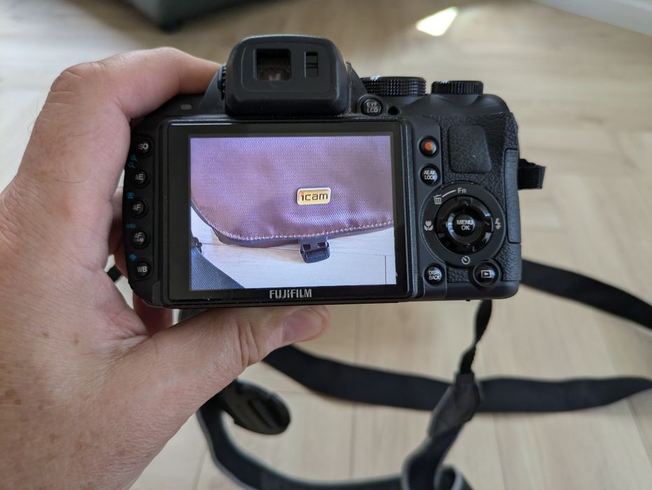 FujiFilm Finepix HS25 EXR