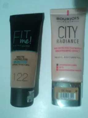 Продам тональный крем Bourjois+ пудру Max Factor