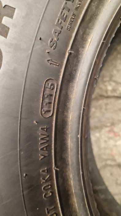 215/65r16 Kumho WinterCraft WP51 98H