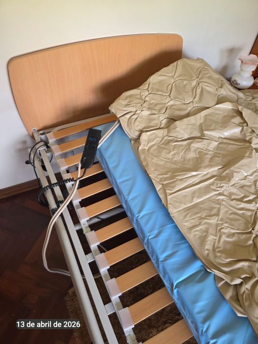 Cama articulada com colchao anti escaras