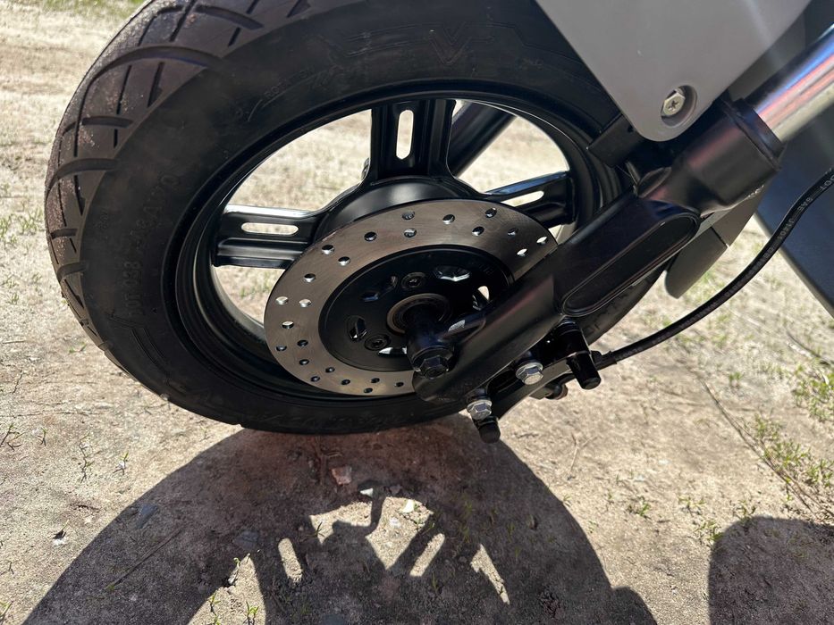 Электроскутер  НОВЫЙ