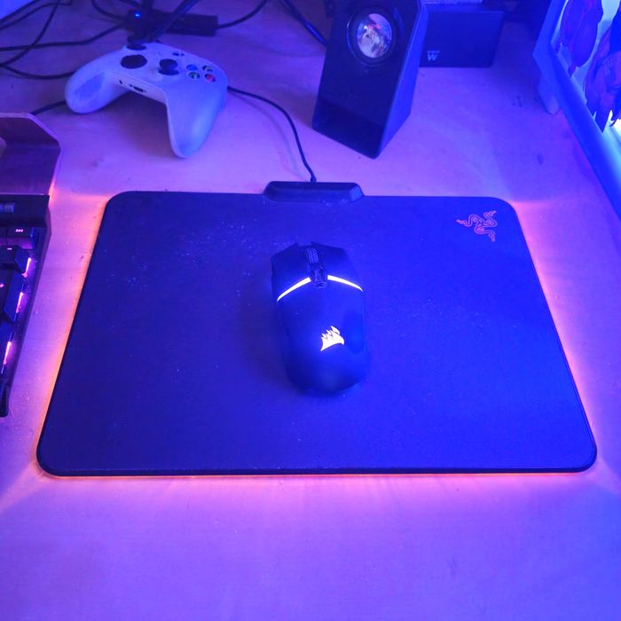 Razer Firefly V3 mousepad

Tapete de rato de superfície dura para que