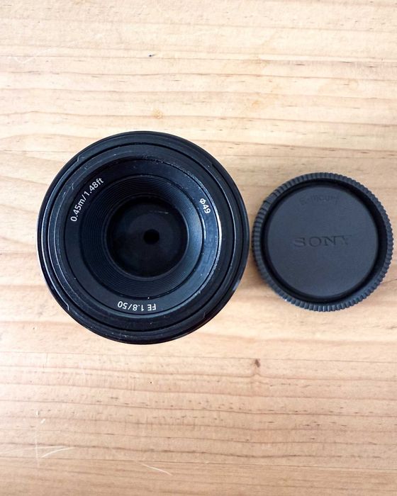 Sony FE 50mm f/1.8