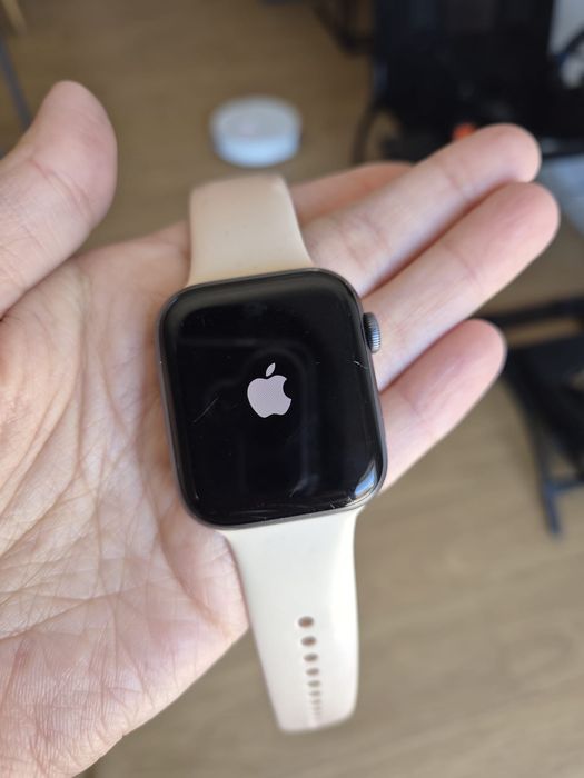 Apple watch series 4 - 44mm