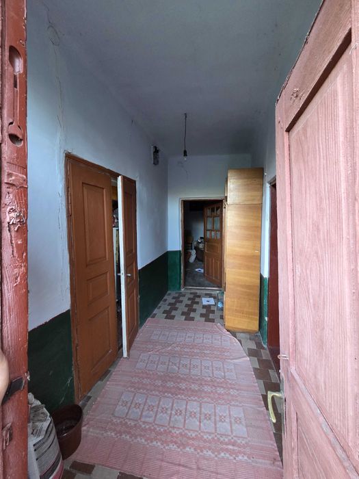 Дачний будинок с. Гологірки. Потребує незначного ремонту.