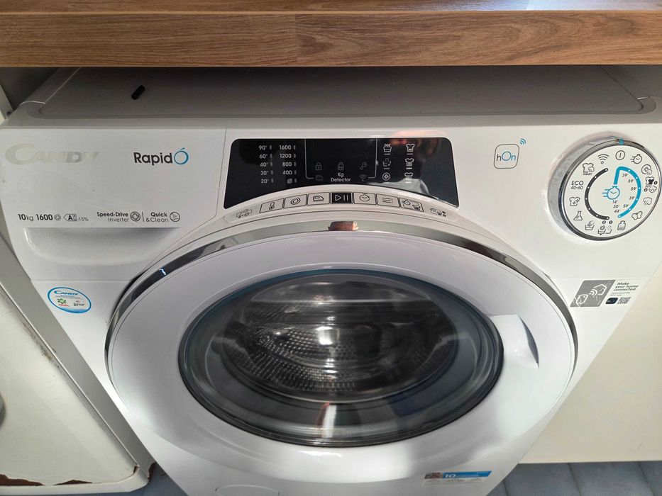 Máquina de lavar roupa, Muito nova, frontal da linha Candy RapidÓ, com WI-FI integrado