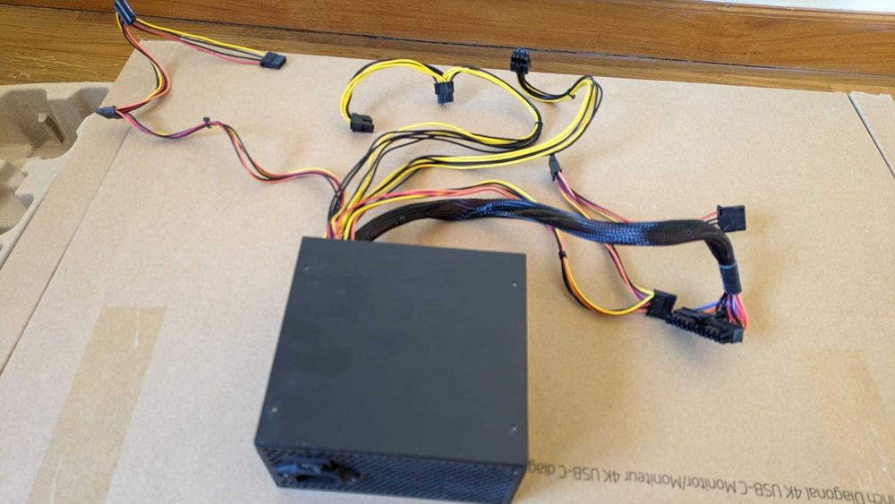 Fonte alimentação Mars Gaming MBP 650W 80 PLUS BRONZE - MPB650