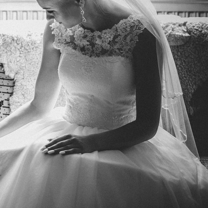 Ecru Suknia ślubna 36 38 Elizabeth e-3662 bez trenu + halka koło