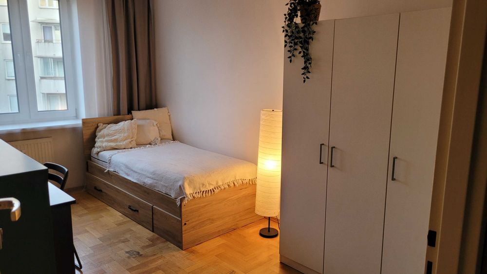 POKÓJ 12 m² | Oświecenia - Mistrzejowice| 1100 zł + media | bez prowizji | spokojne mieszkanie