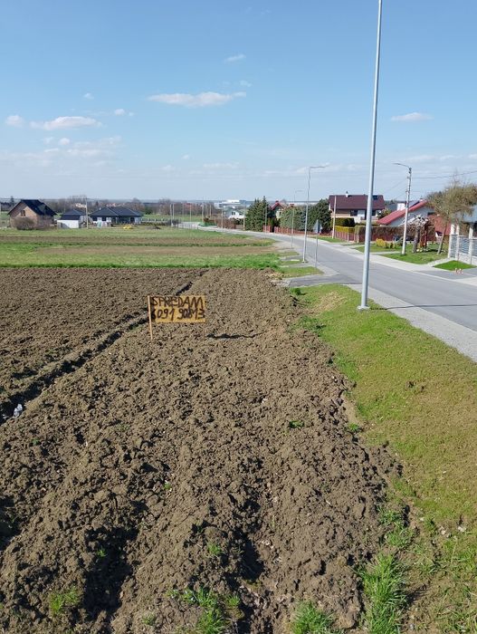 Sprzedam działkę rolno-budowlaną