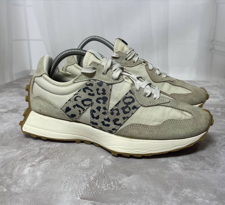 Жіночі кросівки New Balance 327 Animal Print 39,5 размер 24,5 см
