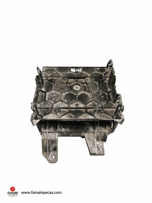 Suporte do rádio AUDI A4 B8 2.0 TDI (105 kW / 143 cv) [11.2007 - 12.2015]