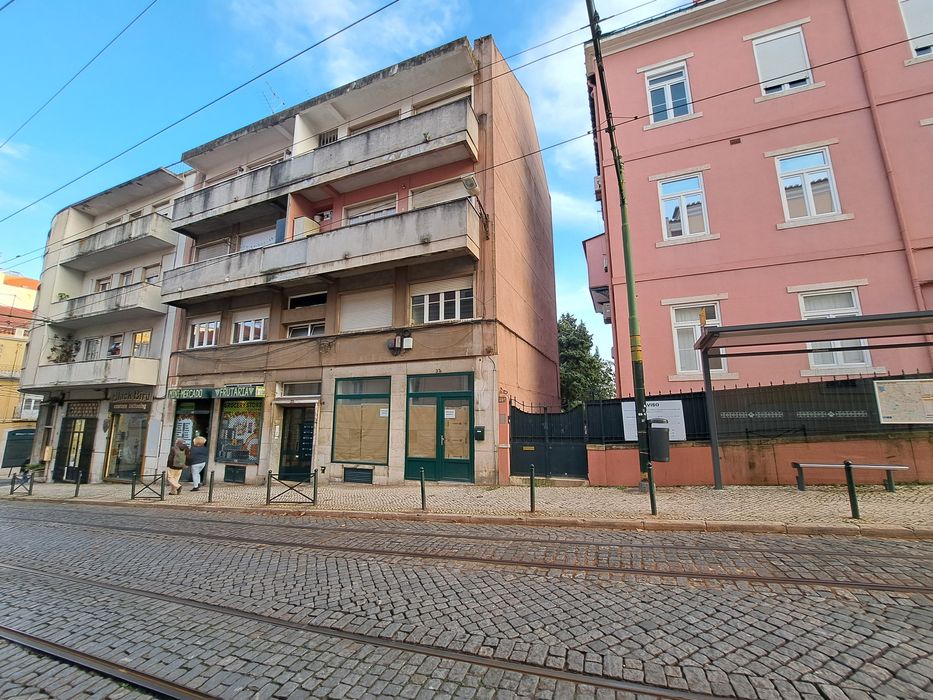 Arrendo loja c/ 45 M2 em Lisboa - Lapa