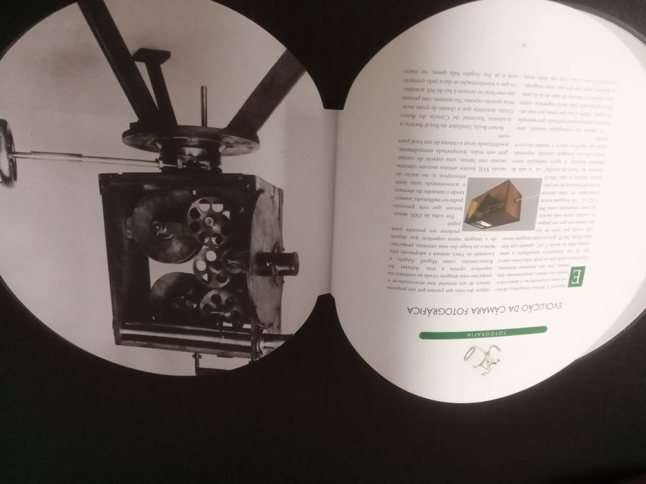 Coffee table book437359467351910401