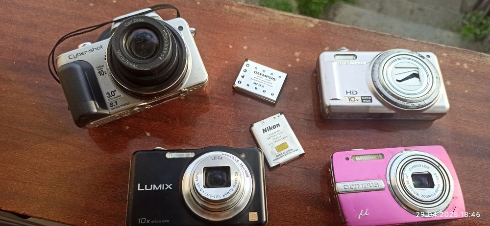 Фотоаппараты на запчасти 300 грн. шт.