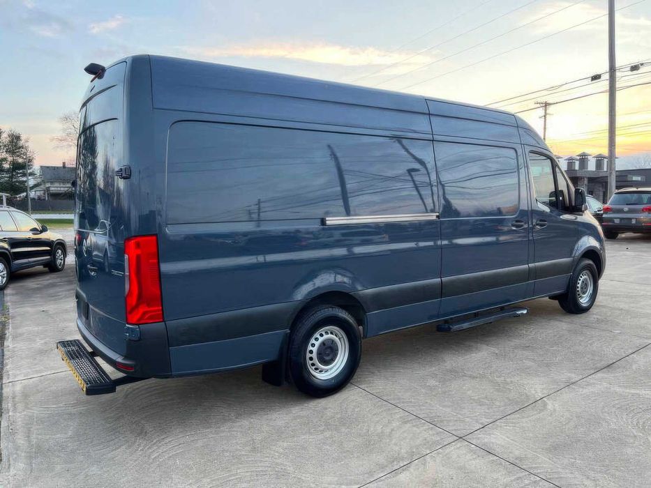 Mercedes-Benz Sprinter      2019