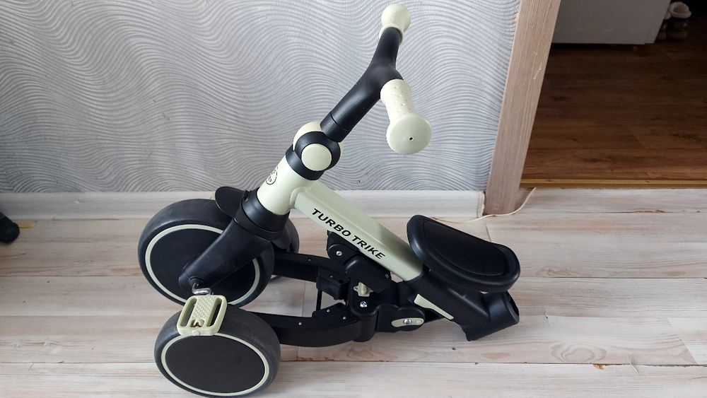 Дитячий триколісний велосипед-трансформер TURBO TRIKE MT 1036