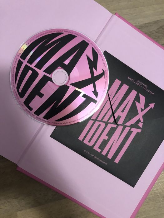 album stray kids maxident