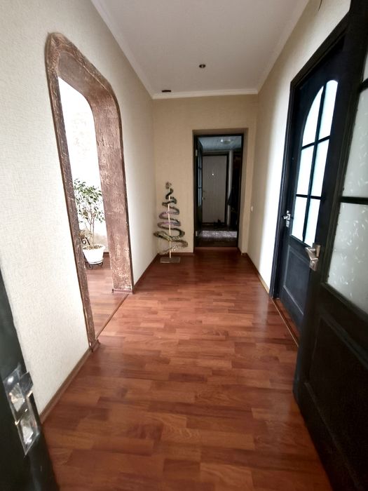 Продам гарний будинок з ремонтом с. Бездрик 10 км від Сум