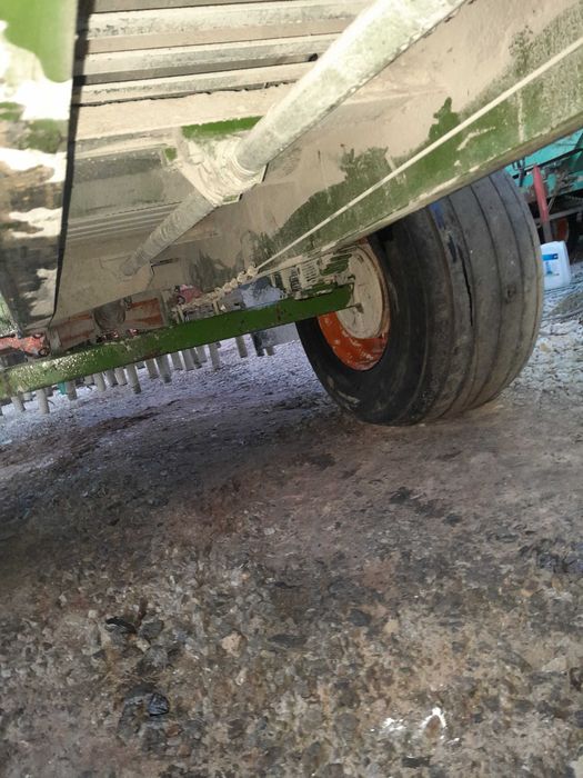 Rozsiewacz wapna Amazone ZG 8000