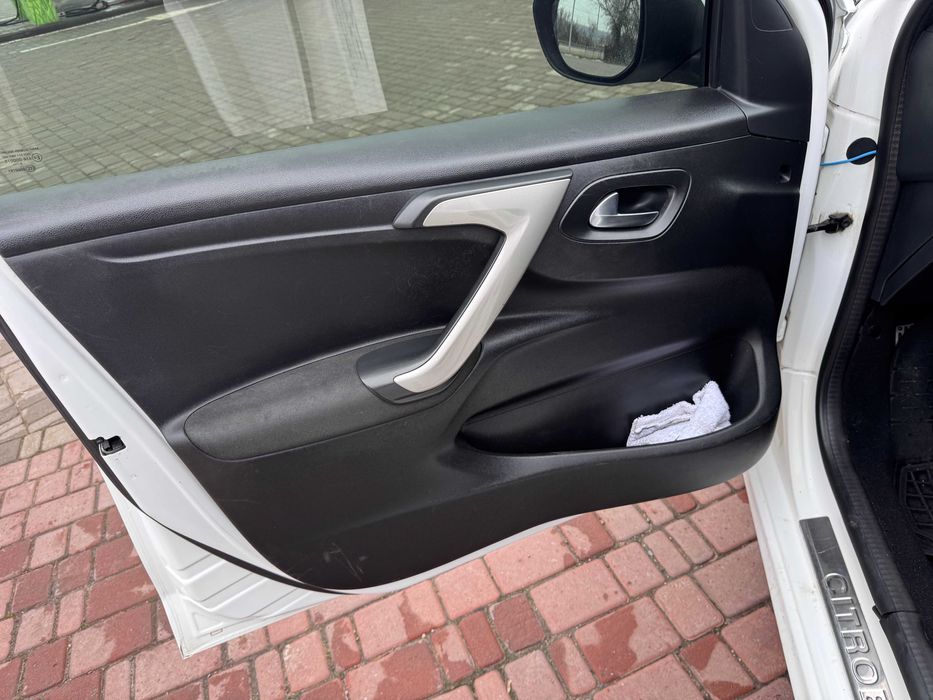 Citroen C-Elysee 2015.  1,6 дизель