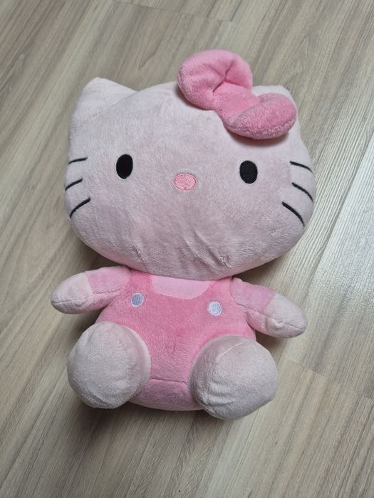 Hello Kitty maskotka