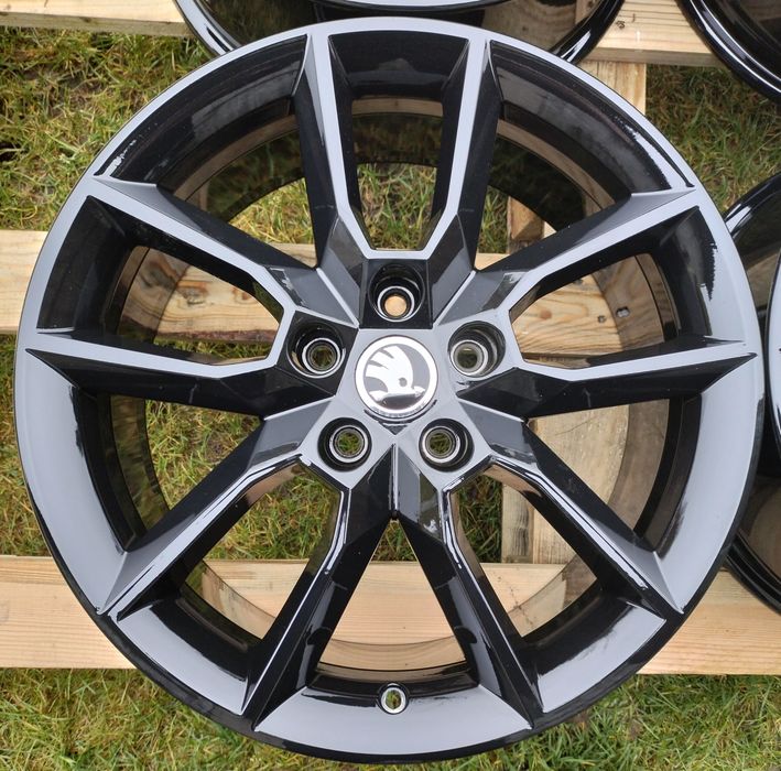 Felgi Oryginał Skoda Octavia VRS SuperB Karoq Kodiaq 7,5x18 ET51 5x112