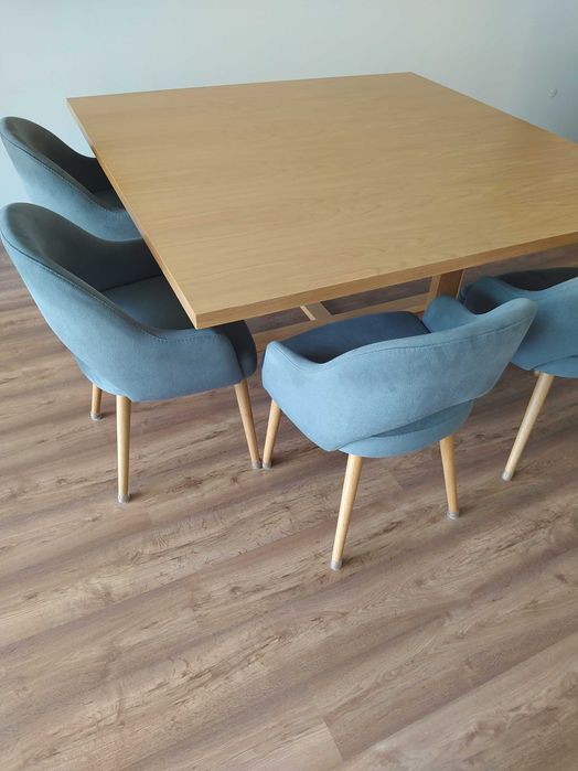 Mesa de jantar moderna